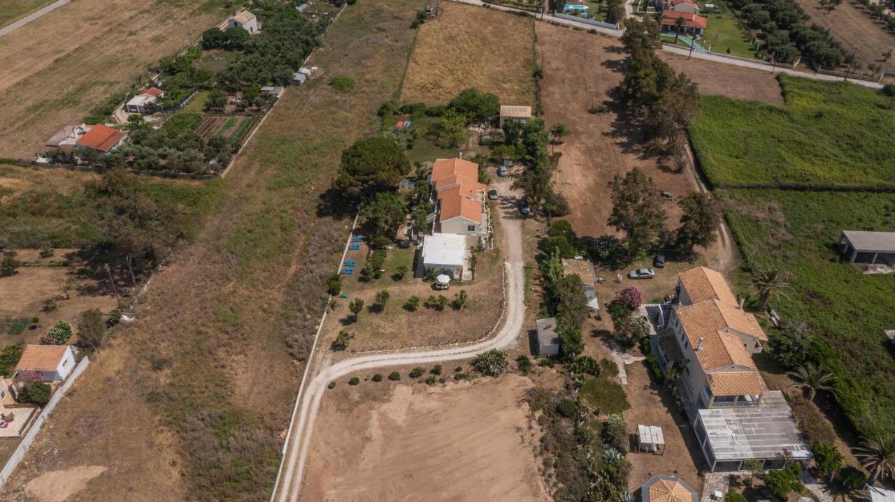 Lazaris Apartments Almiros Beach Exterior photo