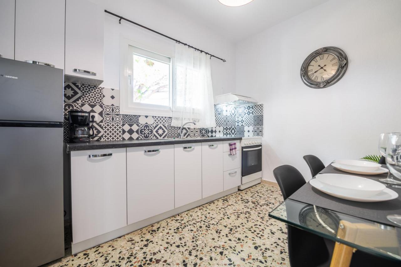 Lazaris Apartments Almiros Beach Exterior photo
